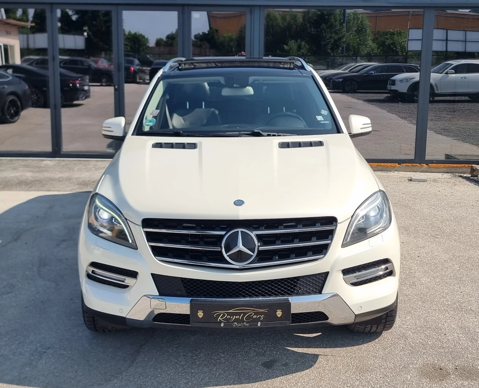 Mercedes-Benz ML 350 Panorama* AMG* Keyless* Distronic* Camera*  - изображение 2
