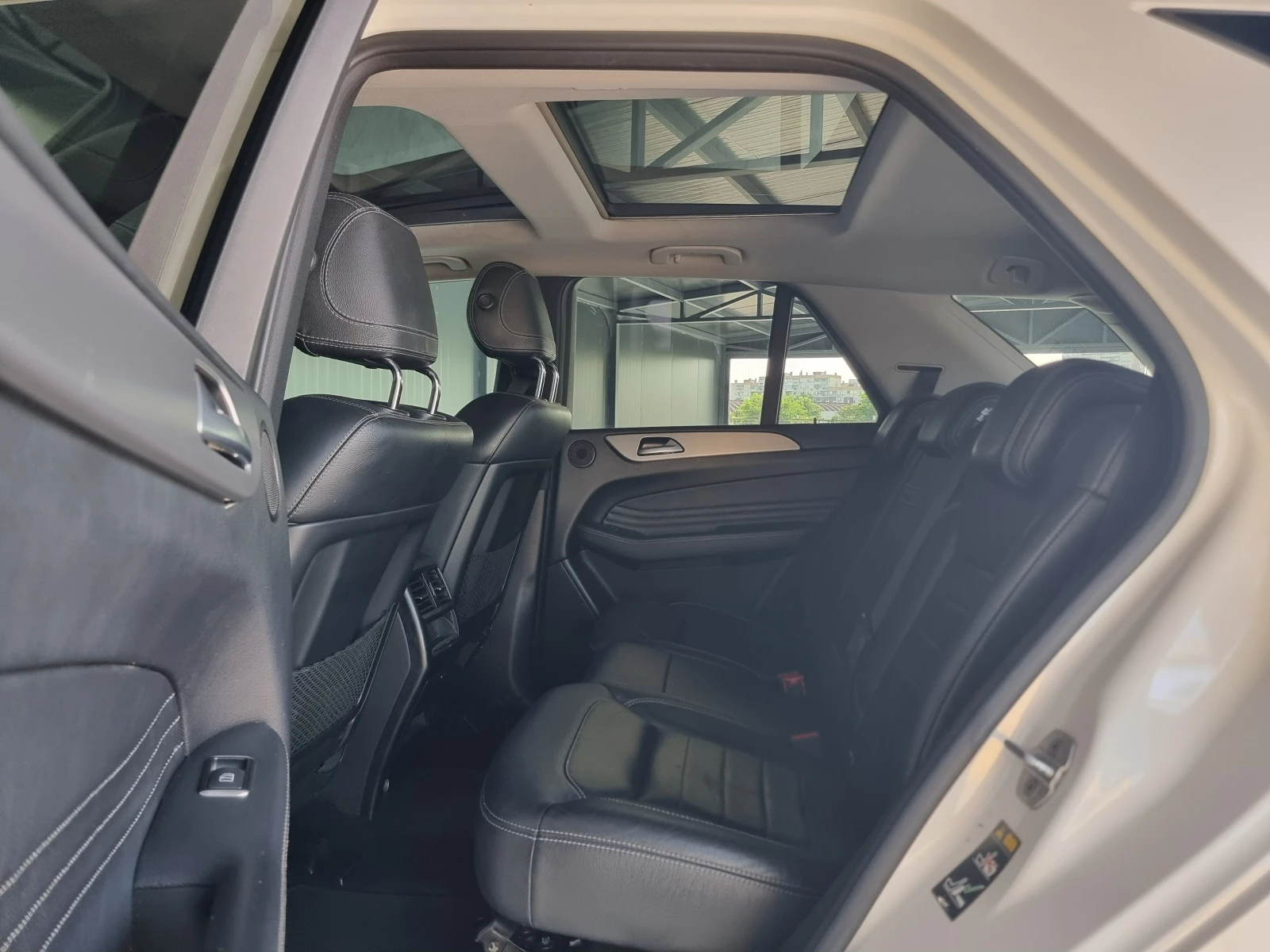 Mercedes-Benz ML 350 Panorama* AMG* Keyless* Distronic* Camera*  - изображение 10