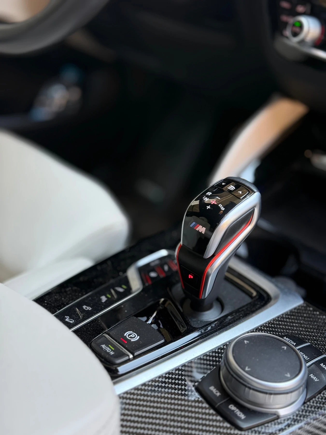 BMW X4 M COMPETITION  - изображение 7