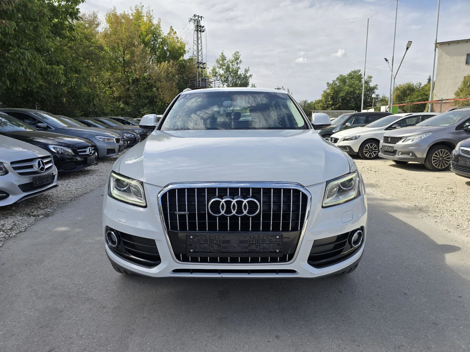 Audi Q5 2.0TDI 190к.с Quattro Топ състояние  - изображение 5