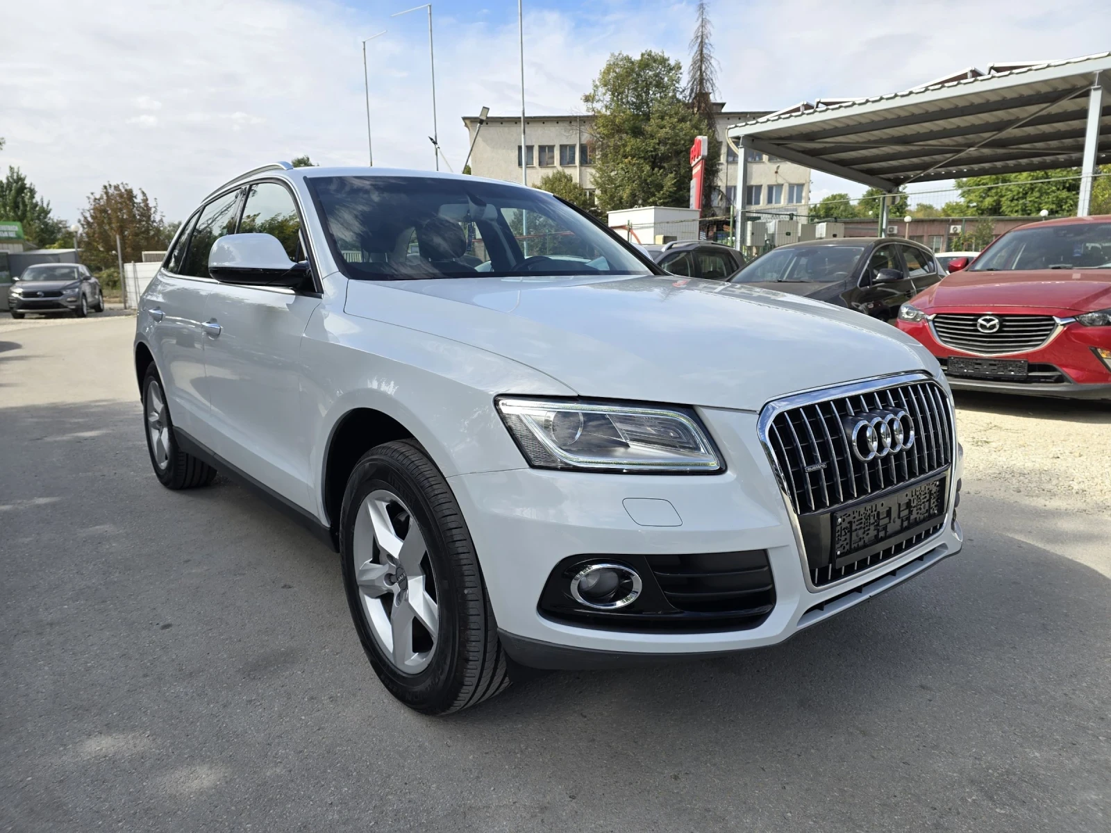 Audi Q5 2.0TDI 190к.с Quattro Топ състояние  - изображение 2
