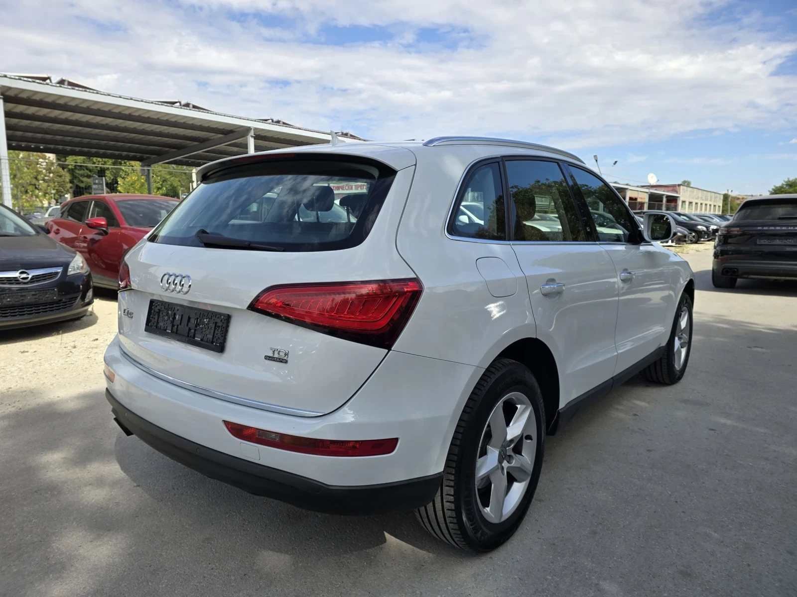 Audi Q5 2.0TDI 190к.с Quattro Топ състояние  - изображение 3