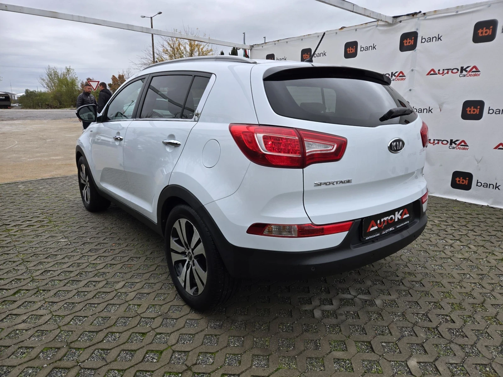 Kia Sportage 2.0i-163= = 44= = =  | Mobile.bg   6