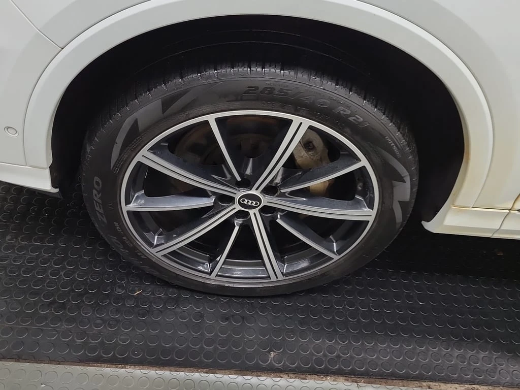 Audi Q7 / TECHNIK / MATRIX / ОБДУХВАНЕ / 360 / CARFAX - изображение 8