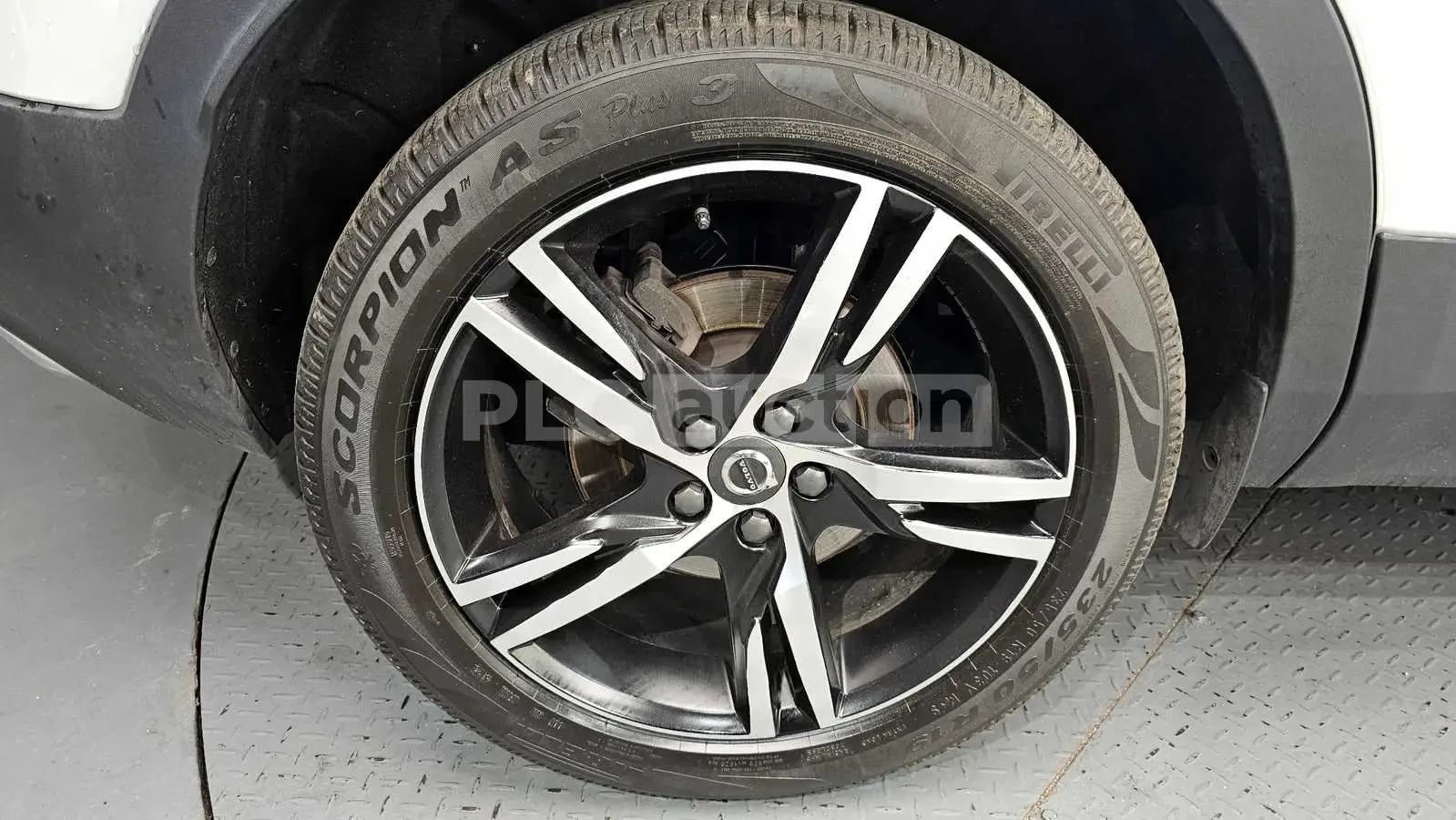 Volvo XC40 T4 R-DESIGN/ЛИЗИНГ ОТ 240 ЕВРО НА МЕСЕЦ, снимка 5 - Автомобили и джипове - 54110785