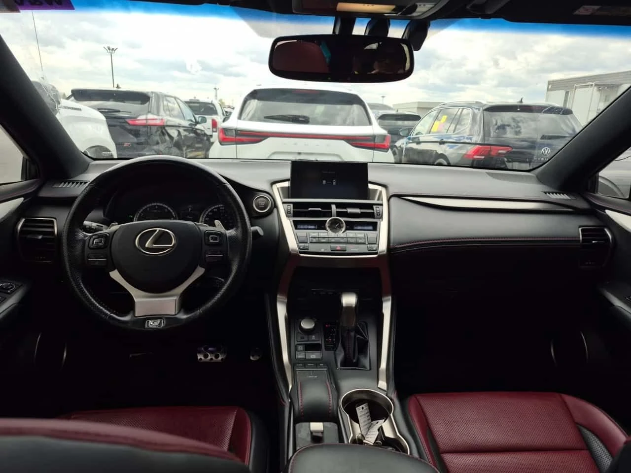 Lexus NX 200t * Luxury * 2 КЛЮЧА* PANO* ПОДГРЕВ* , снимка 10 - Автомобили и джипове - 54480871