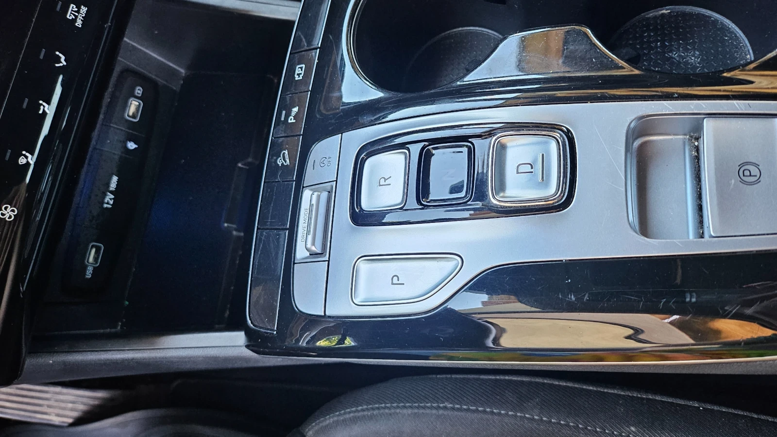 Hyundai Tucson, снимка 9 - Автомобили и джипове - 54683069