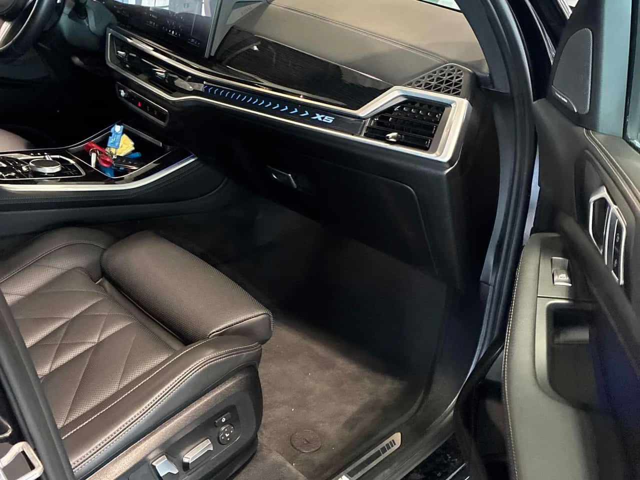 BMW X5 xDrive50e/OT BMW/ВЪЗДУШНО/ПАНОРАМА/ДИСТРОНИК/360, снимка 11 - Автомобили и джипове - 55251938