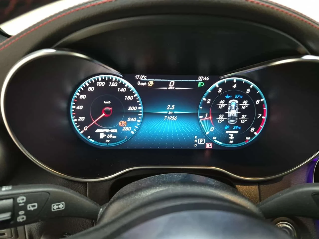 Mercedes-Benz GLC 43 AMG  DISTRONIC / 360 / MEMORY / BURMESTER , снимка 12 - Автомобили и джипове - 56316214