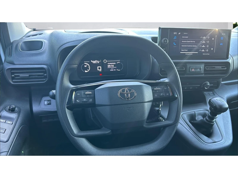 Toyota Proace 10 години ГАРАНЦИЯ!, Месечна вноска от 561 лв., снимка 9 - Бусове и автобуси - 48504208