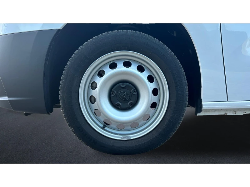 Toyota Proace 10 години ГАРАНЦИЯ!, Месечна вноска от 561 лв., снимка 16 - Бусове и автобуси - 48504208