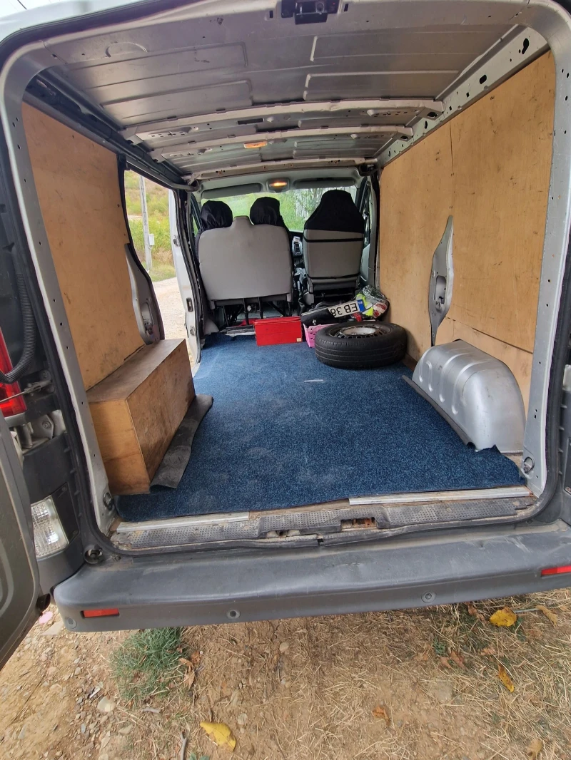 Renault Trafic, снимка 9 - Бусове и автобуси - 52430324