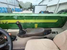 Телескопичен товарач John Deere 3215, снимка 9