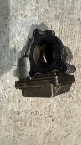 Дроселова Клапа за Renault Scenic Megene - A2C53103391 / 8200471660, снимка 2 - Части - 52922834