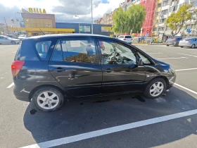 Toyota Corolla verso, снимка 4