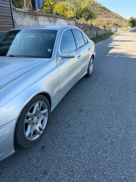 Mercedes-Benz E 320, снимка 8