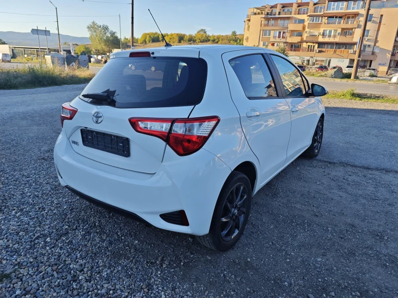 Toyota Yaris Limited Edition , снимка 5 - Автомобили и джипове - 38321395