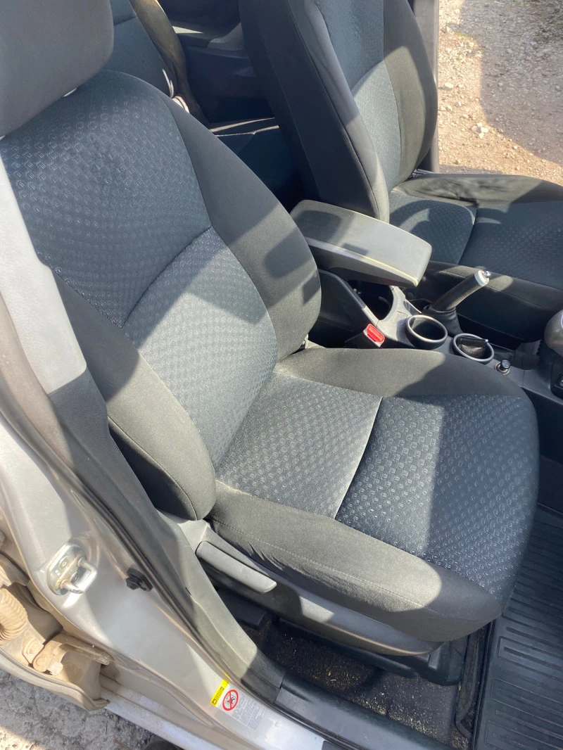 Toyota Verso 2.0d, снимка 9 - Автомобили и джипове - 44511739