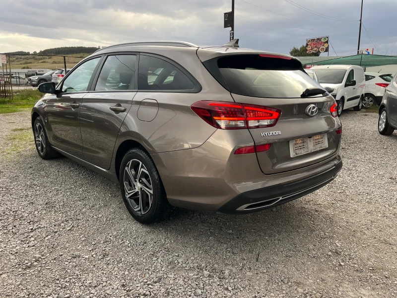 Hyundai I30 1.6crdi 48v full led, снимка 6 - Автомобили и джипове - 47464845