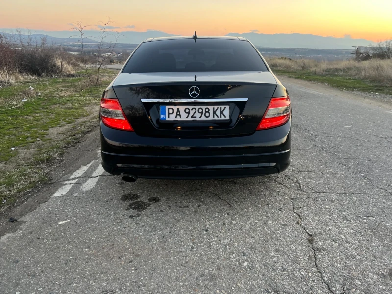 Mercedes-Benz C 180 Kompressor, снимка 4 - Автомобили и джипове - 48434906