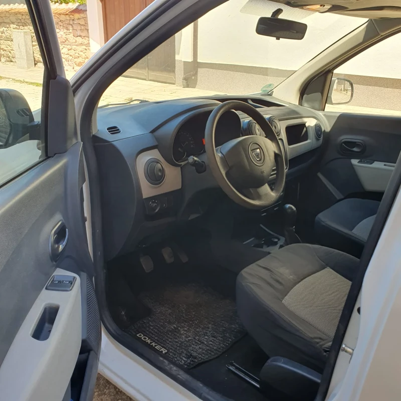 Dacia Dokker 1.5, снимка 8 - Автомобили и джипове - 52618133