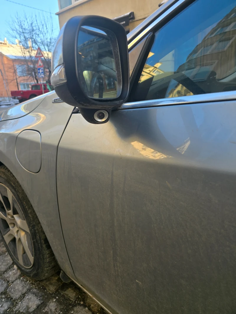 Volvo V60 Plug-in, снимка 12 - Автомобили и джипове - 53040145