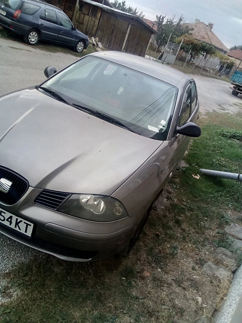 Seat Cordoba, снимка 4 - Автомобили и джипове - 53282469