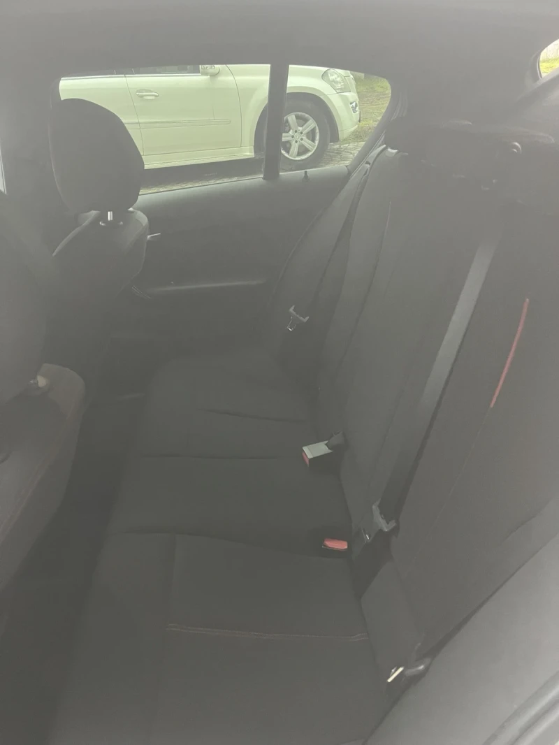 BMW 118 i Sport Edition , снимка 17 - Автомобили и джипове - 53294843