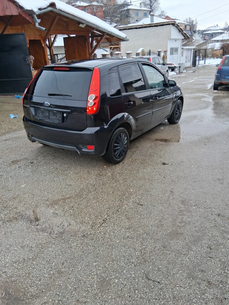 Ford Fiesta 1.4i, снимка 4 - Автомобили и джипове - 53588596