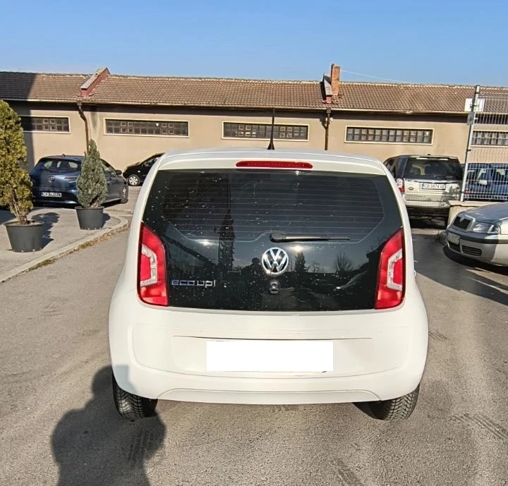 VW Up, снимка 2 - Автомобили и джипове - 48317929