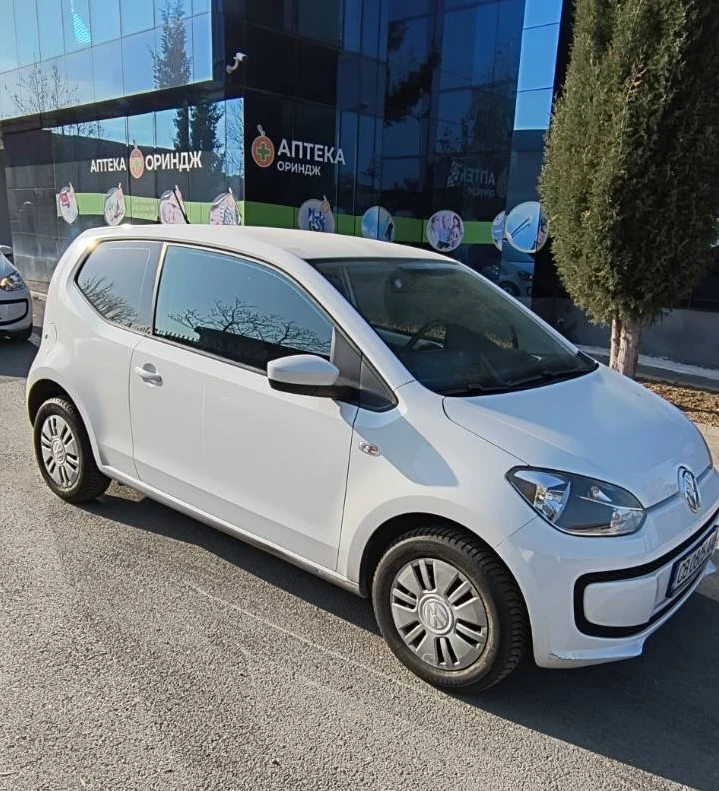 VW Up, снимка 1 - Автомобили и джипове - 48317929