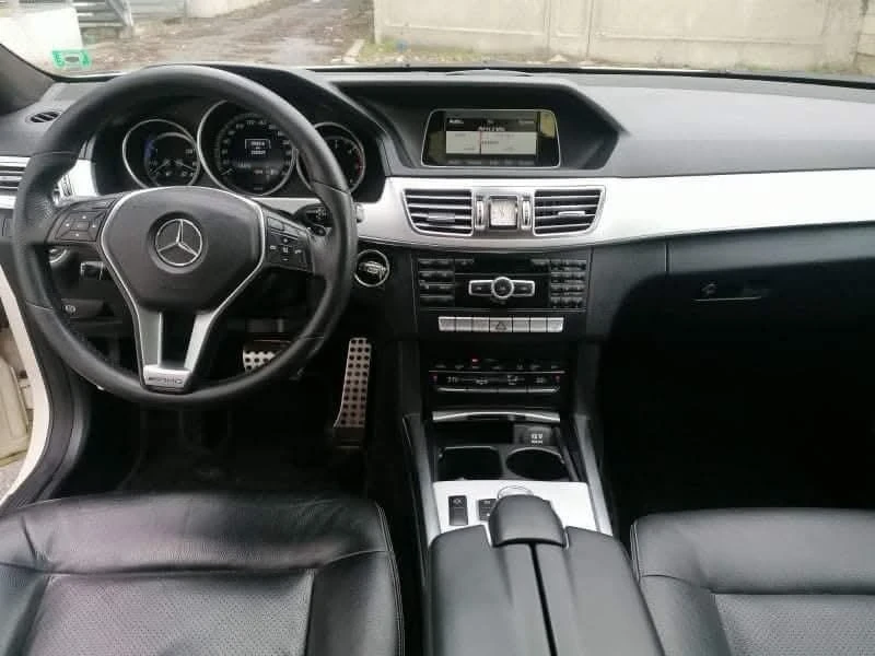 Mercedes-Benz E 200, снимка 7 - Автомобили и джипове - 49206307