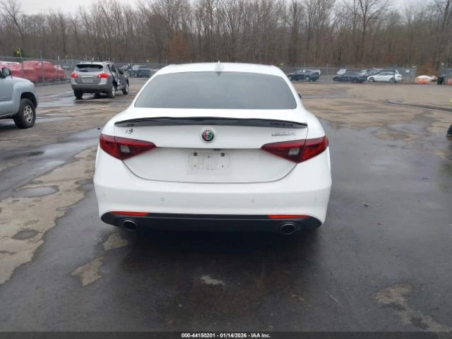 Alfa Romeo Giulia TI AWD - изображение 9