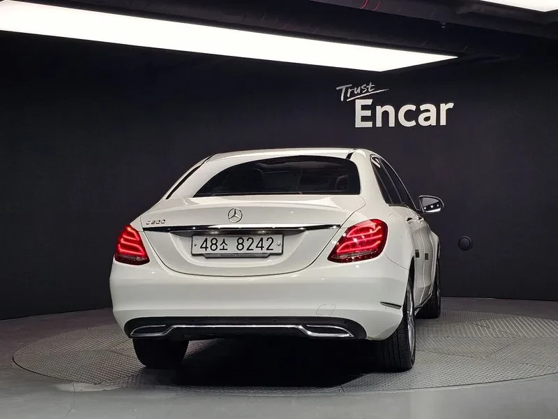 Mercedes-Benz C 200 2.0, снимка 4 - Автомобили и джипове - 54278044