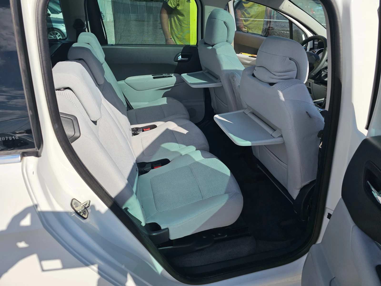 Peugeot 5008 1.6 HDI | Mobile.bg   15