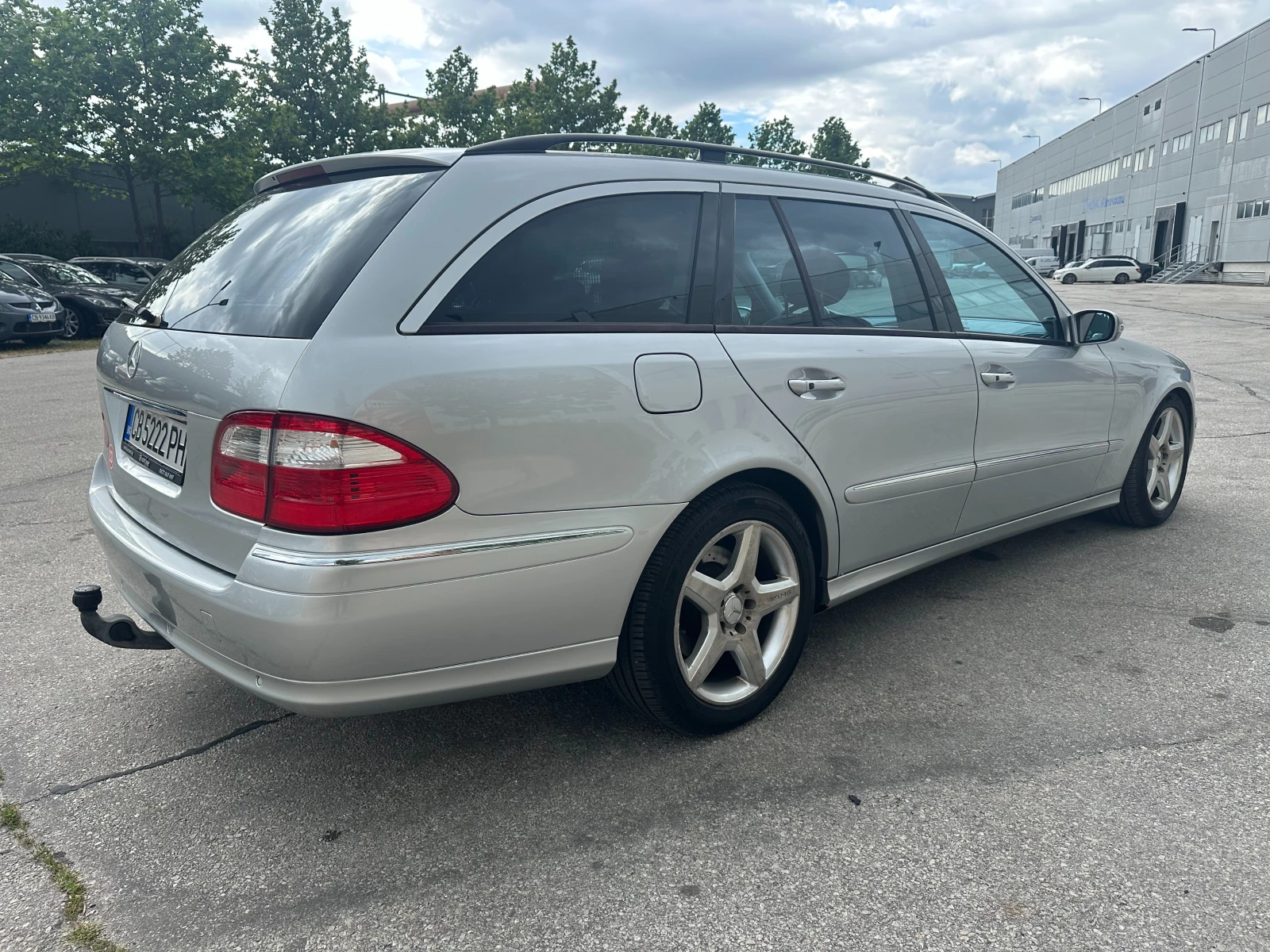 Mercedes-Benz E 500 5.0i 306 к.с. Газ/бензин - изображение 4