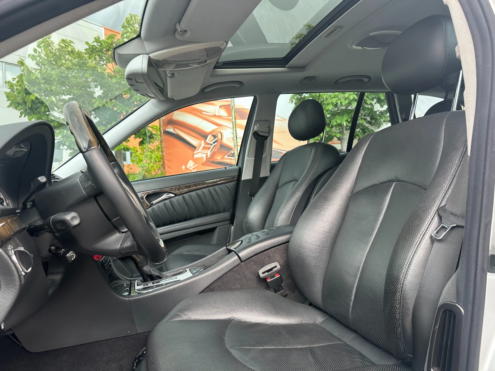 Mercedes-Benz E 500 5.0i 306 к.с. Газ/бензин - изображение 8
