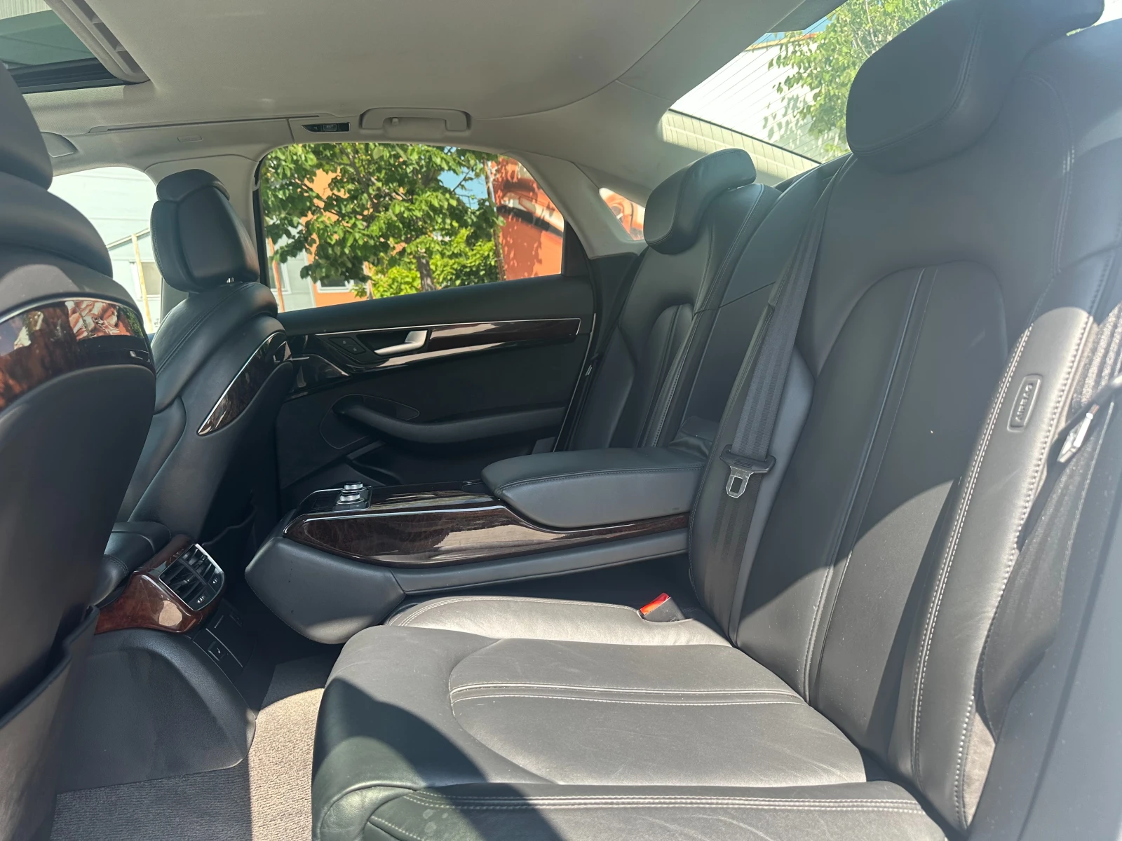 Audi A8 4.2d 351 к.с. - изображение 9