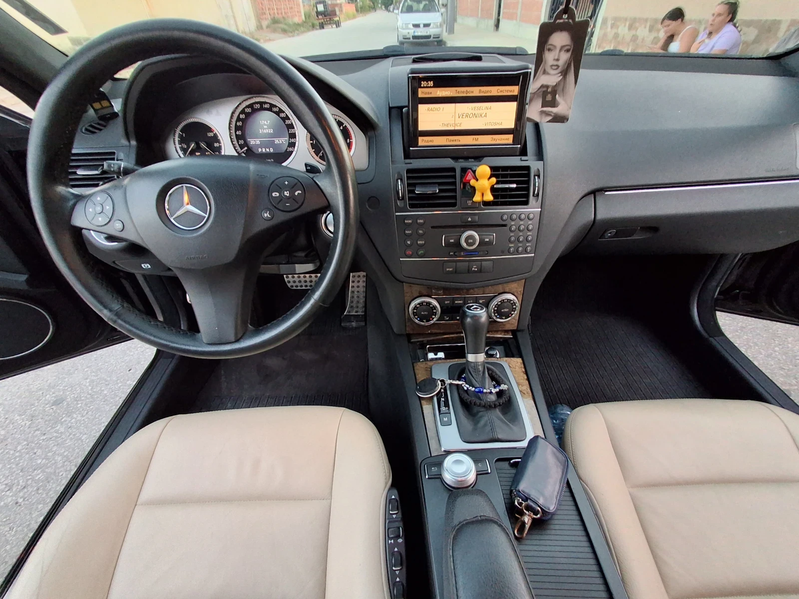 Mercedes-Benz C 320  - изображение 10