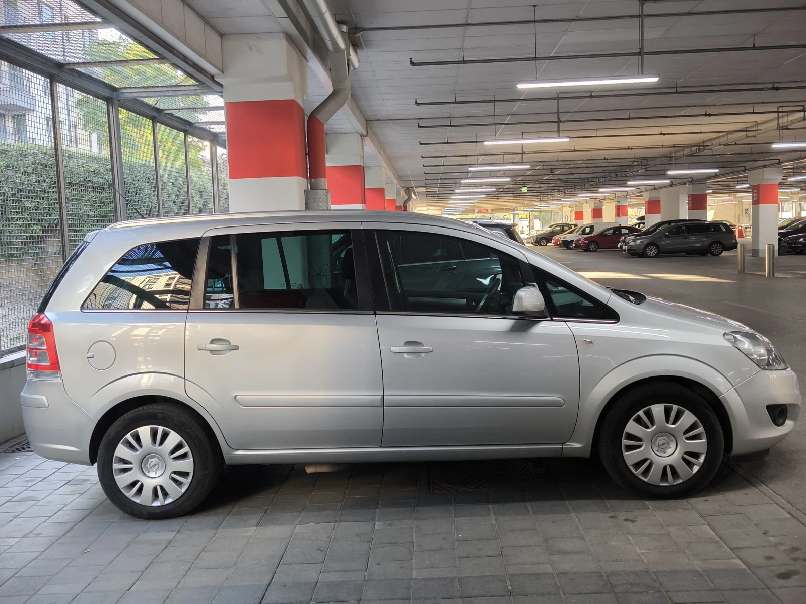 Opel Zafira 1.6 EcoM turbo | Mobile.bg   4