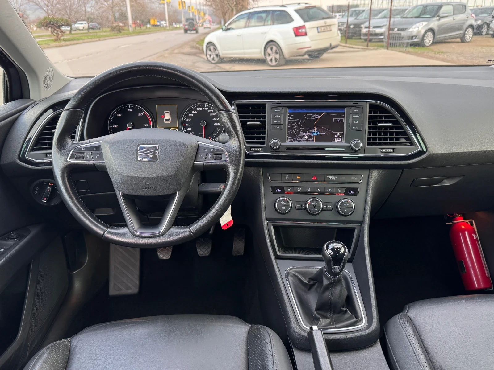 Seat Leon 1.6TDI 105�� * NAVI* �������* ����* FULL LED*  | Mobile.bg � ����������� 12