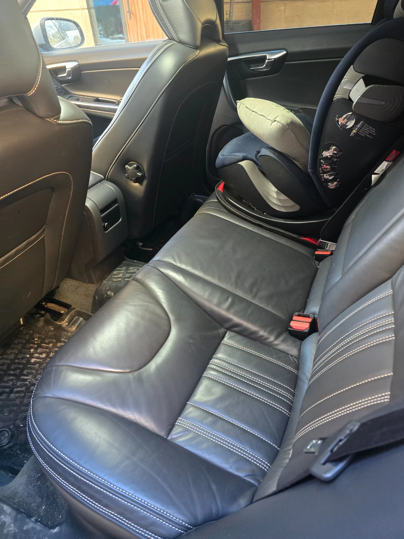 Volvo V60 Plug-in | Mobile.bg � ����������� 10