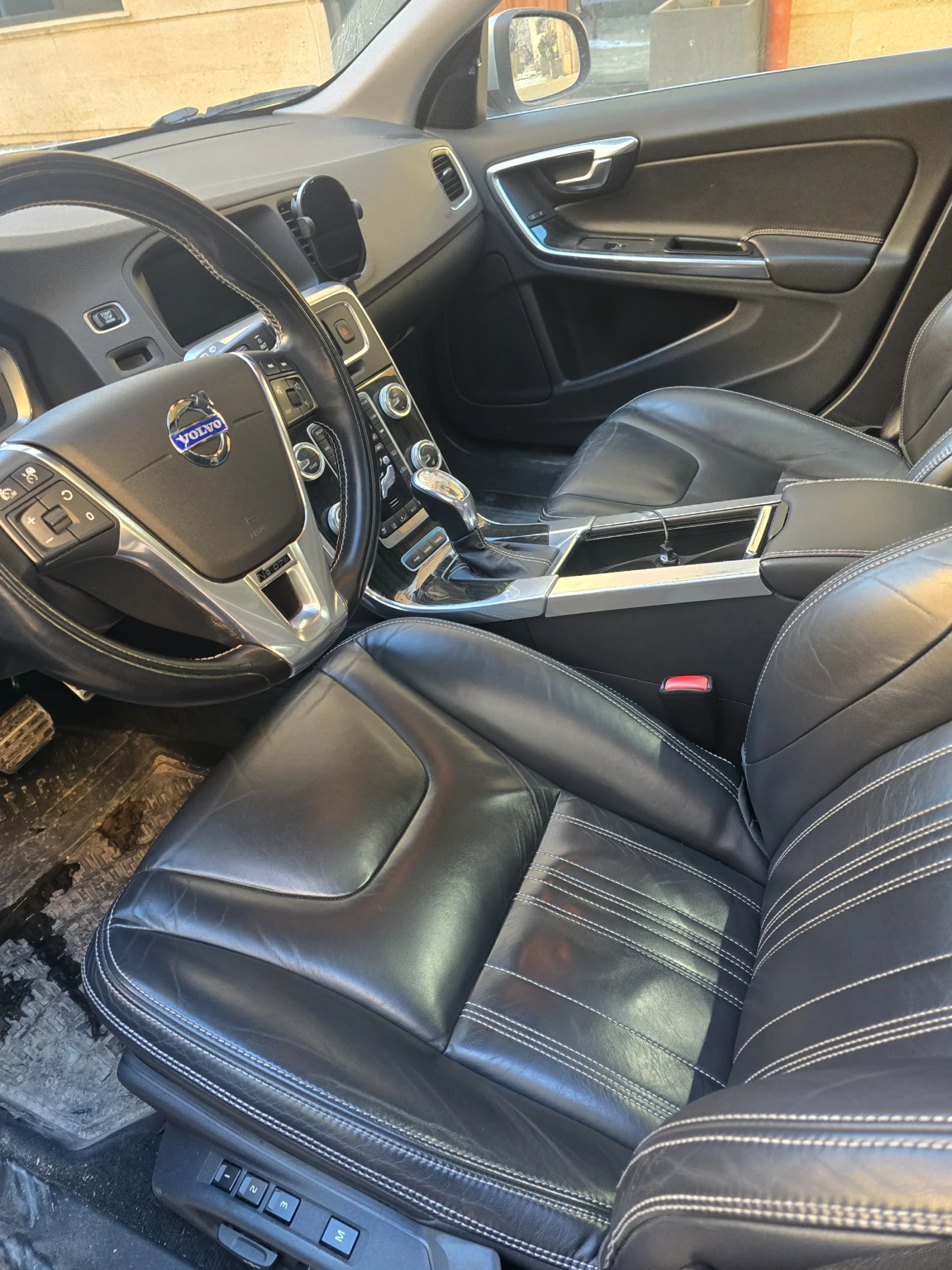 Volvo V60 Plug-in | Mobile.bg � ����������� 11