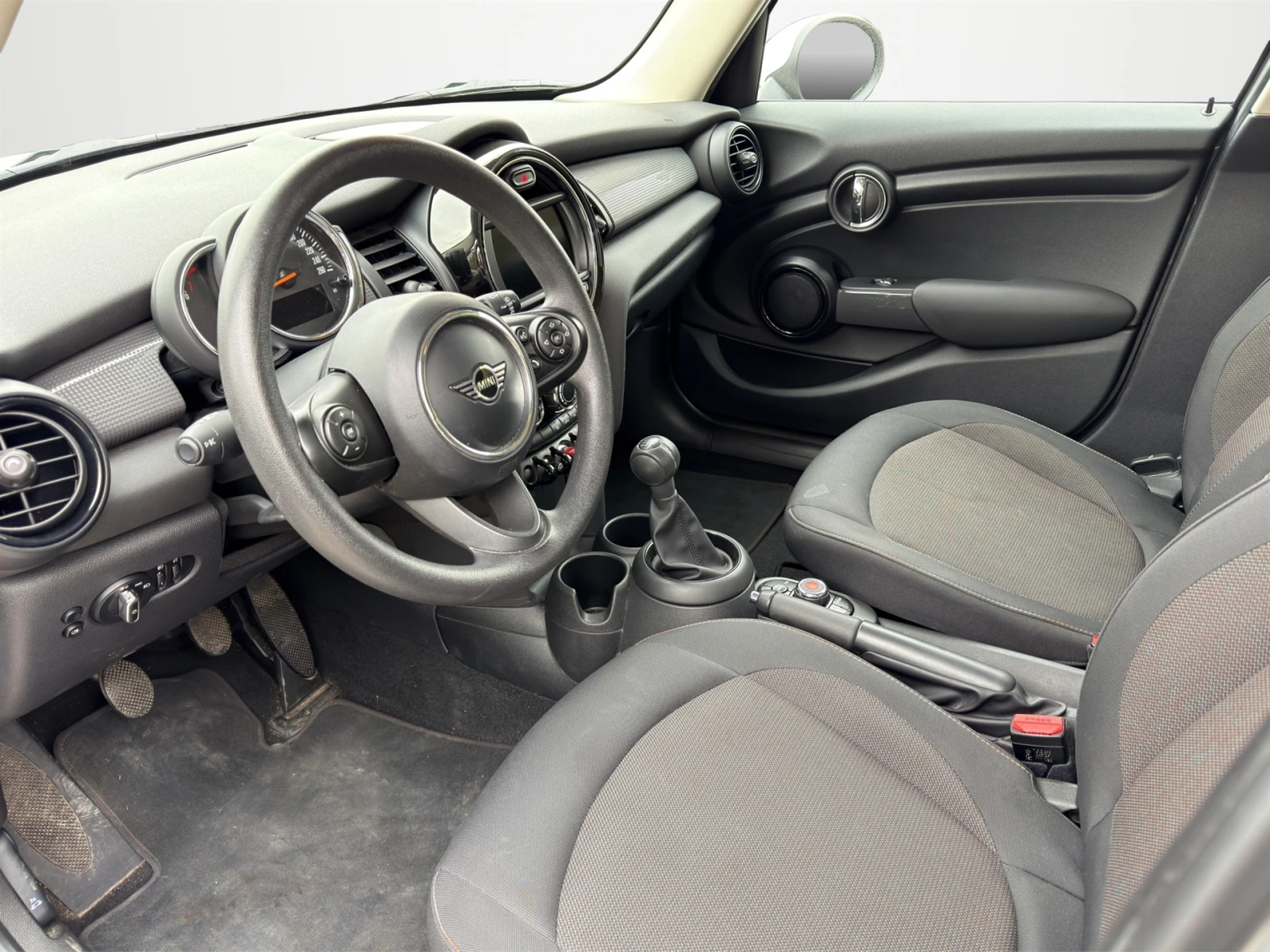 Mini Cooper 5-врати - изображение 6