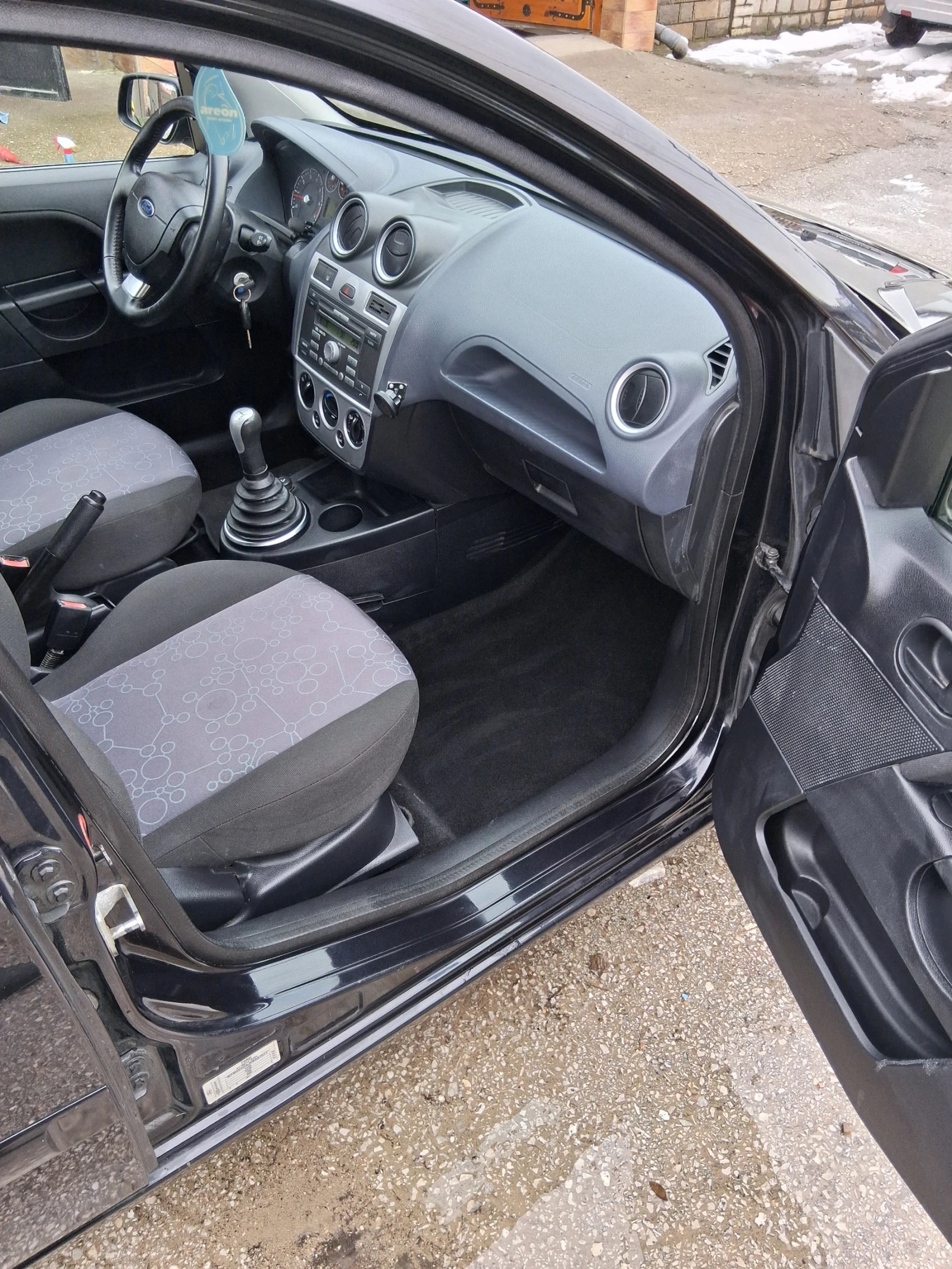 Ford Fiesta 1.4i | Mobile.bg � ����������� 9