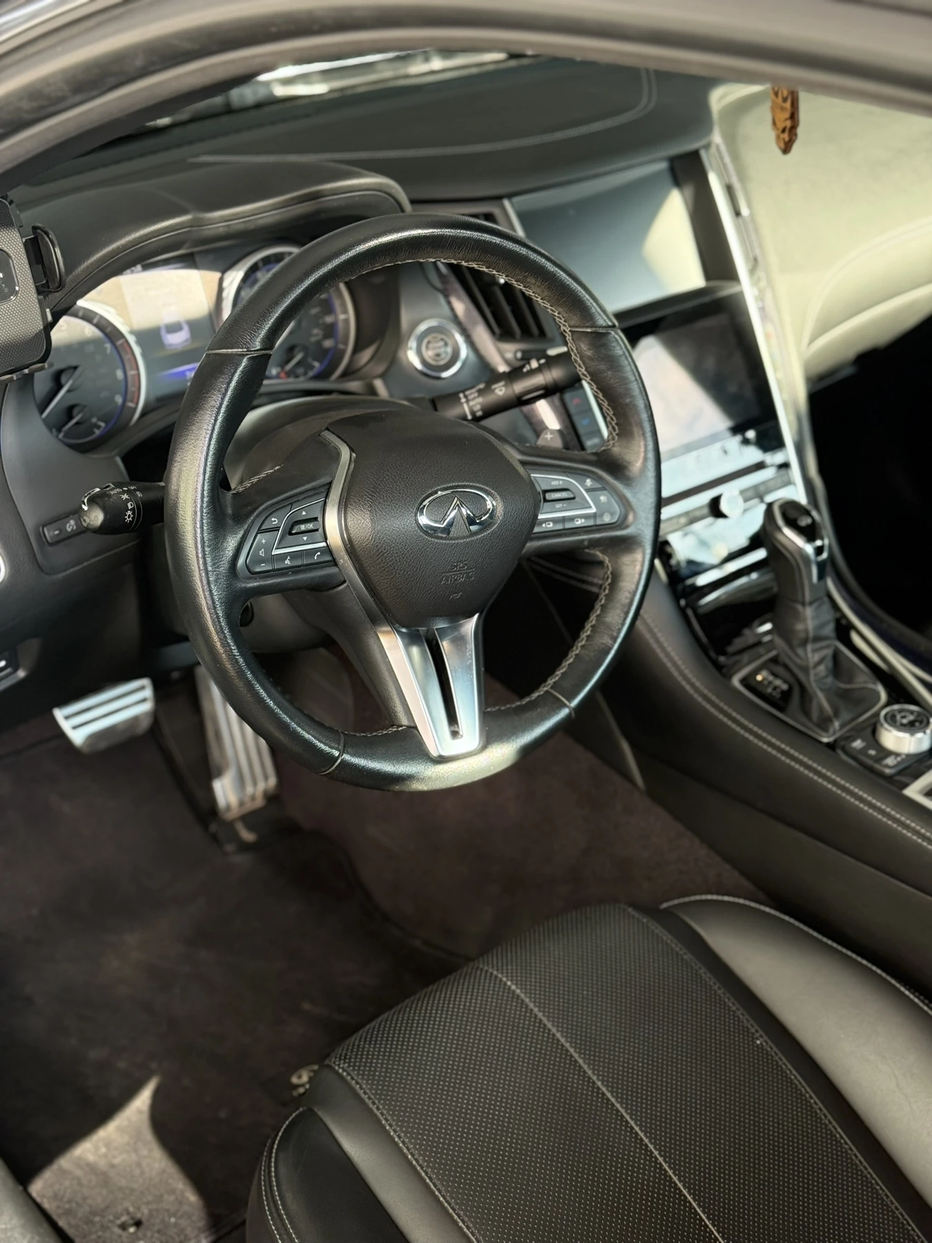 Infiniti Q Q60 Red Sport - изображение 9