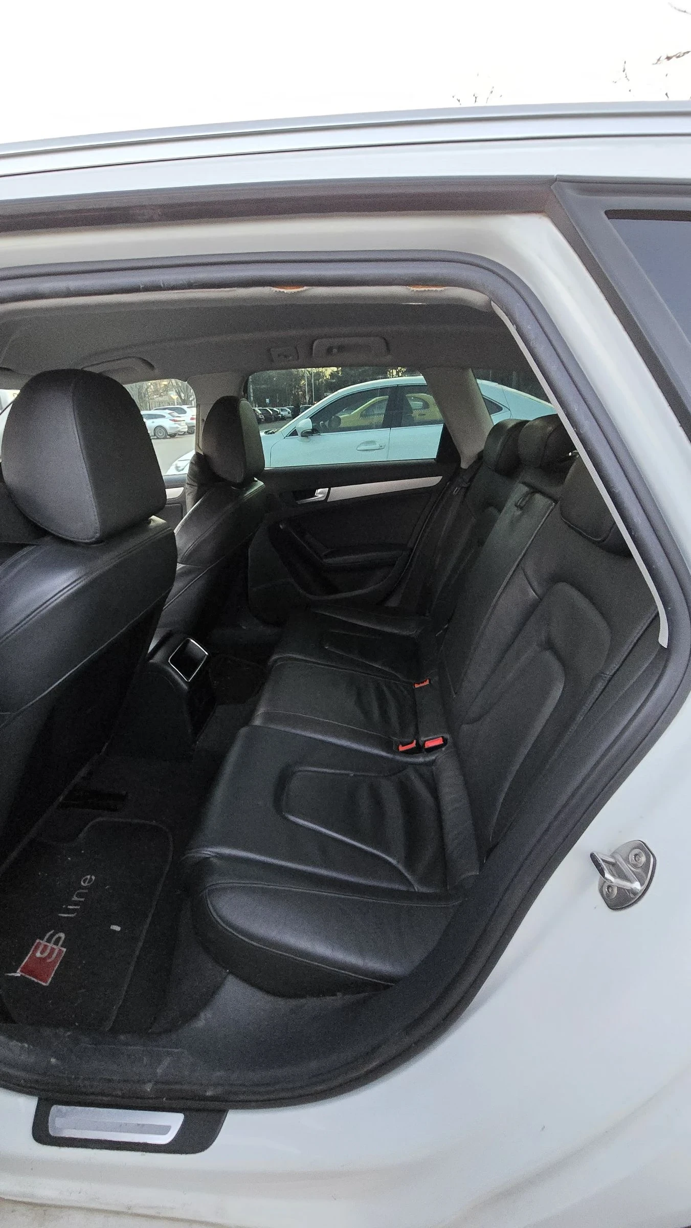 Audi A4 LED дневни, затопляне на седалки, Кожа, снимка 11 - Автомобили и джипове - 53796935