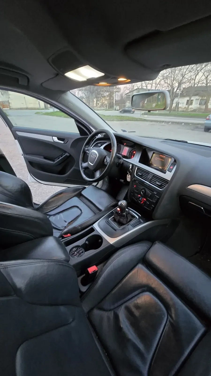 Audi A4 LED дневни, затопляне на седалки, Кожа, снимка 9 - Автомобили и джипове - 53796935