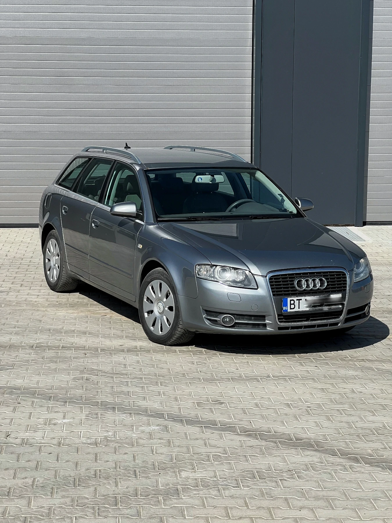 Audi A4 2.0TDI 140кс
