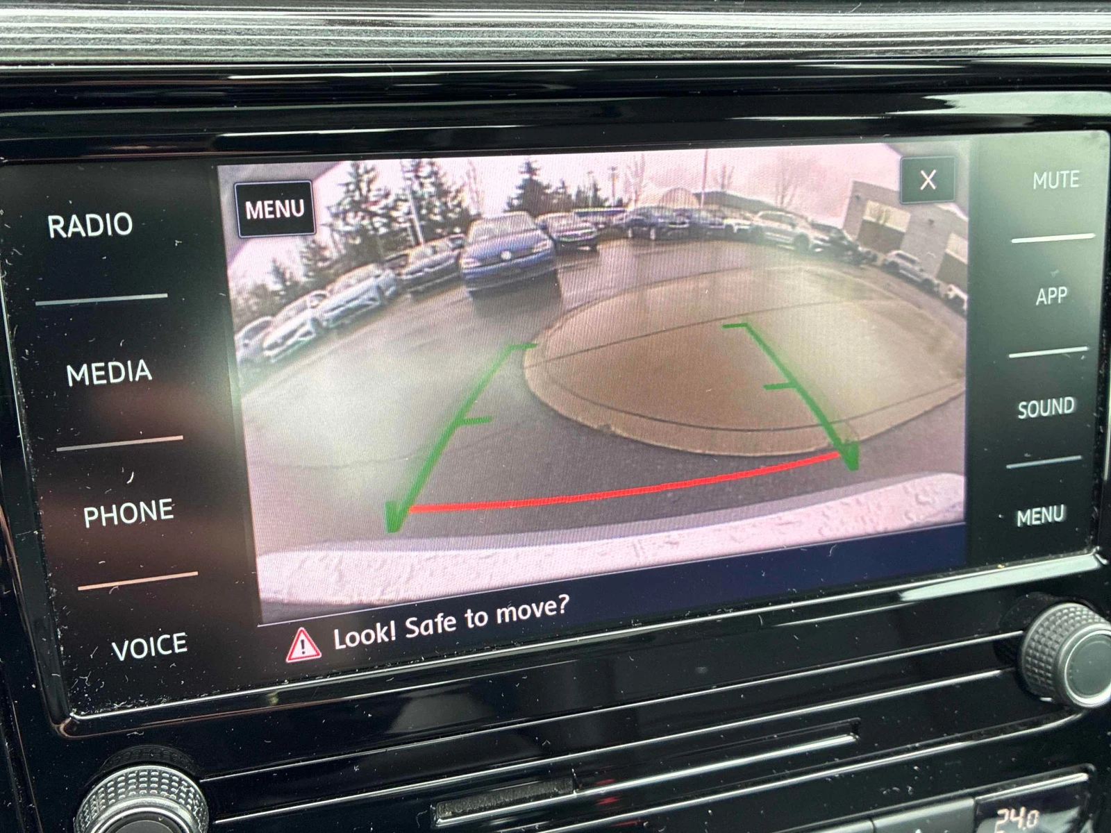 VW Passat * * CARFAX * * АВТО КРЕДИТ * * , снимка 6 - Автомобили и джипове - 53817495